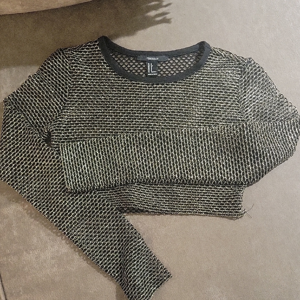 Forever 21 Metallic Black and Gold Crop Top